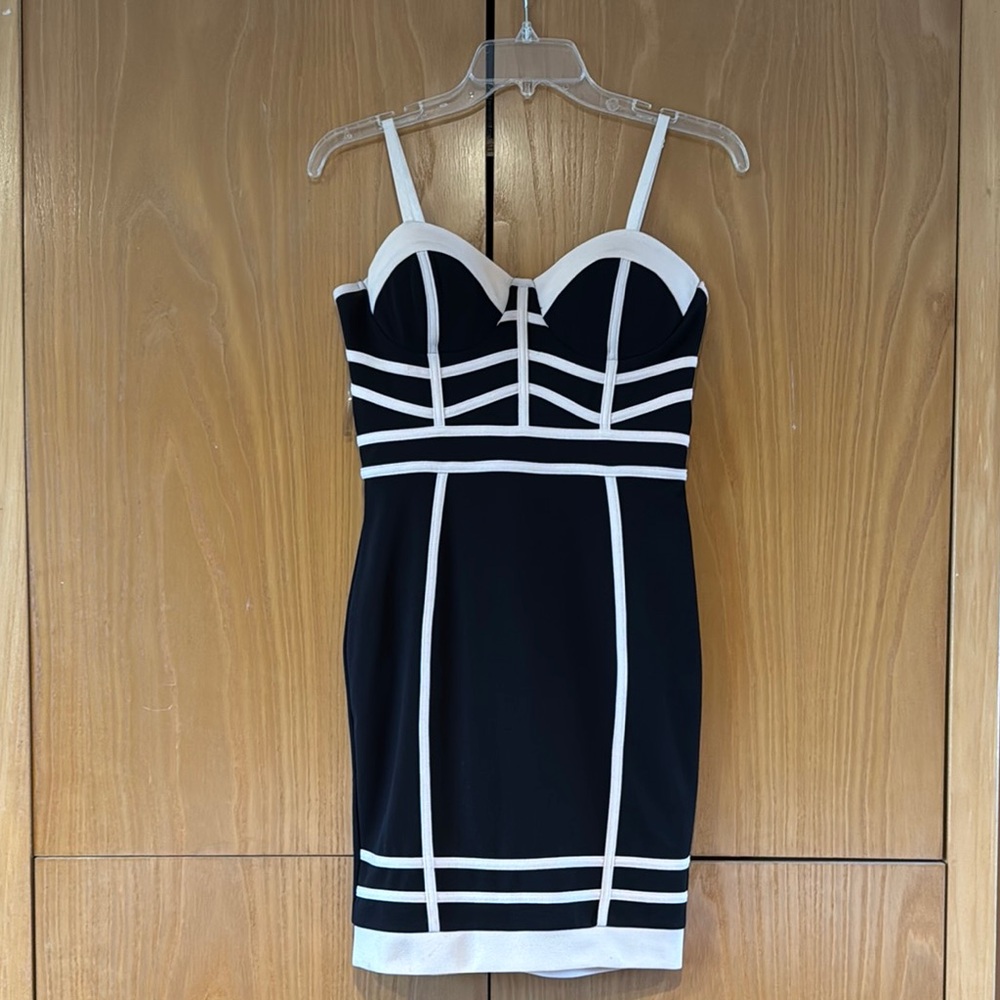Entry Black and Cream Bodycon Maxi Dress Sweetheart Neckline